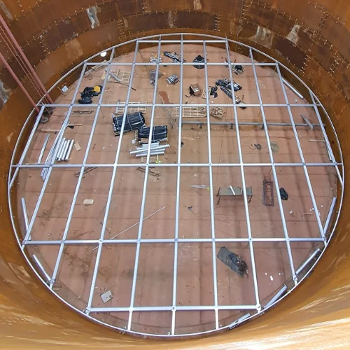Aerial view of the construction of a Full Contact Internal Floating Roof