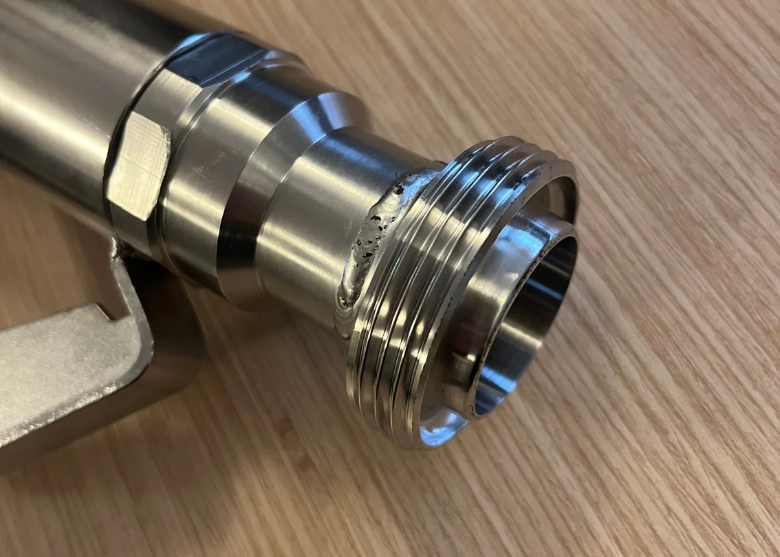 End Connection of the Nozzle