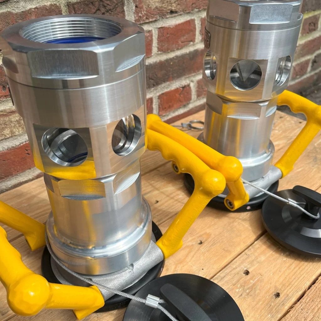 MannTek Aviation Couplings with Dust Caps and Sight Glasses