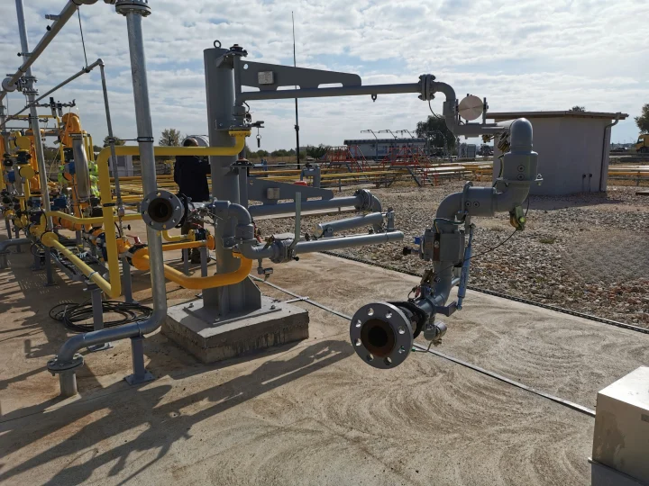 Bottom Loading Arm Station