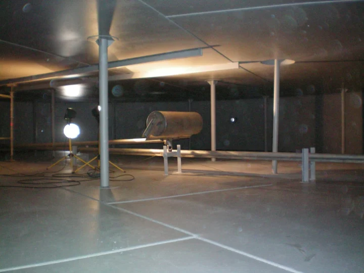 loating Suction Unit installed inside a Storage Tank